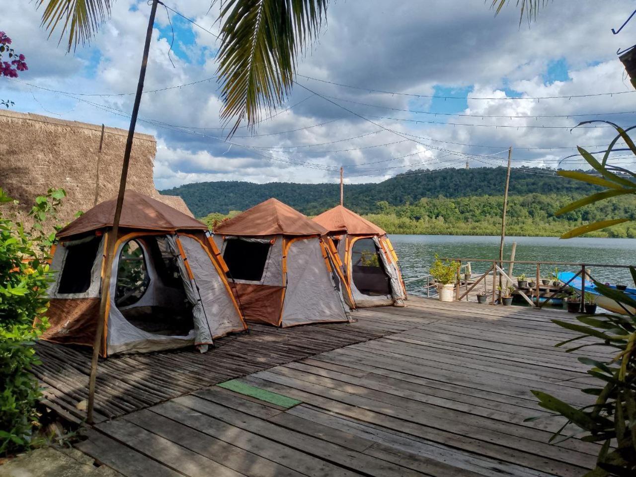 The Floating House Villa Koh Kong Room photo